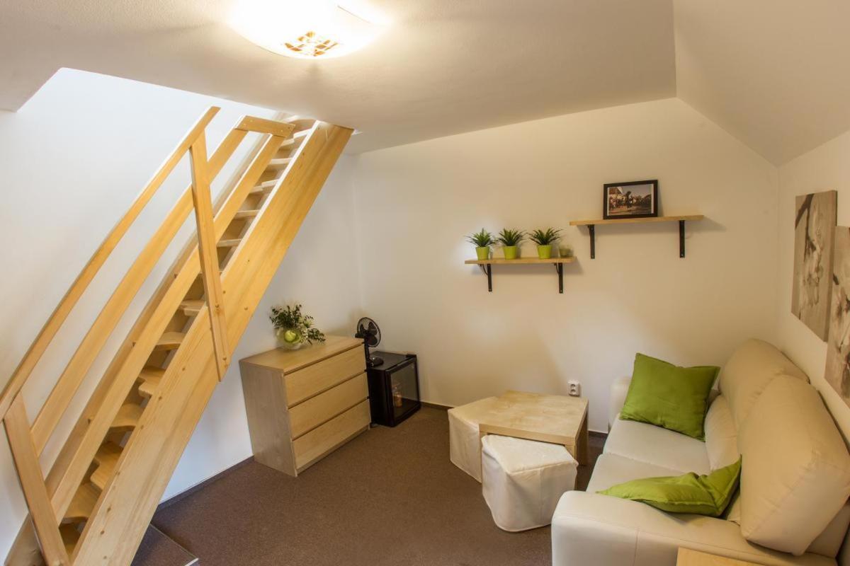 Hotel Hospodarsky Dvur Bohuslavice Telč Dış mekan fotoğraf
